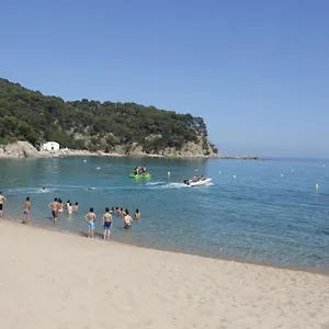 happy-camp-mobile-homes-in-camping-cala-canyelles.catalonia-hotels.com/