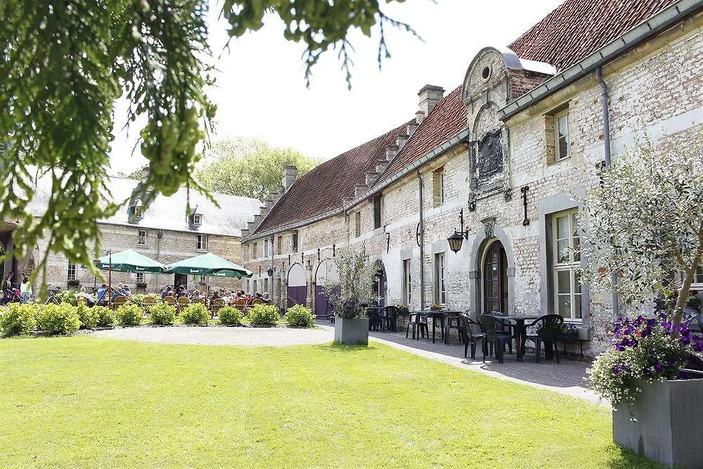 Kasteel Schaloen Villa Valkenburg aan de Geul Vakantiehuis